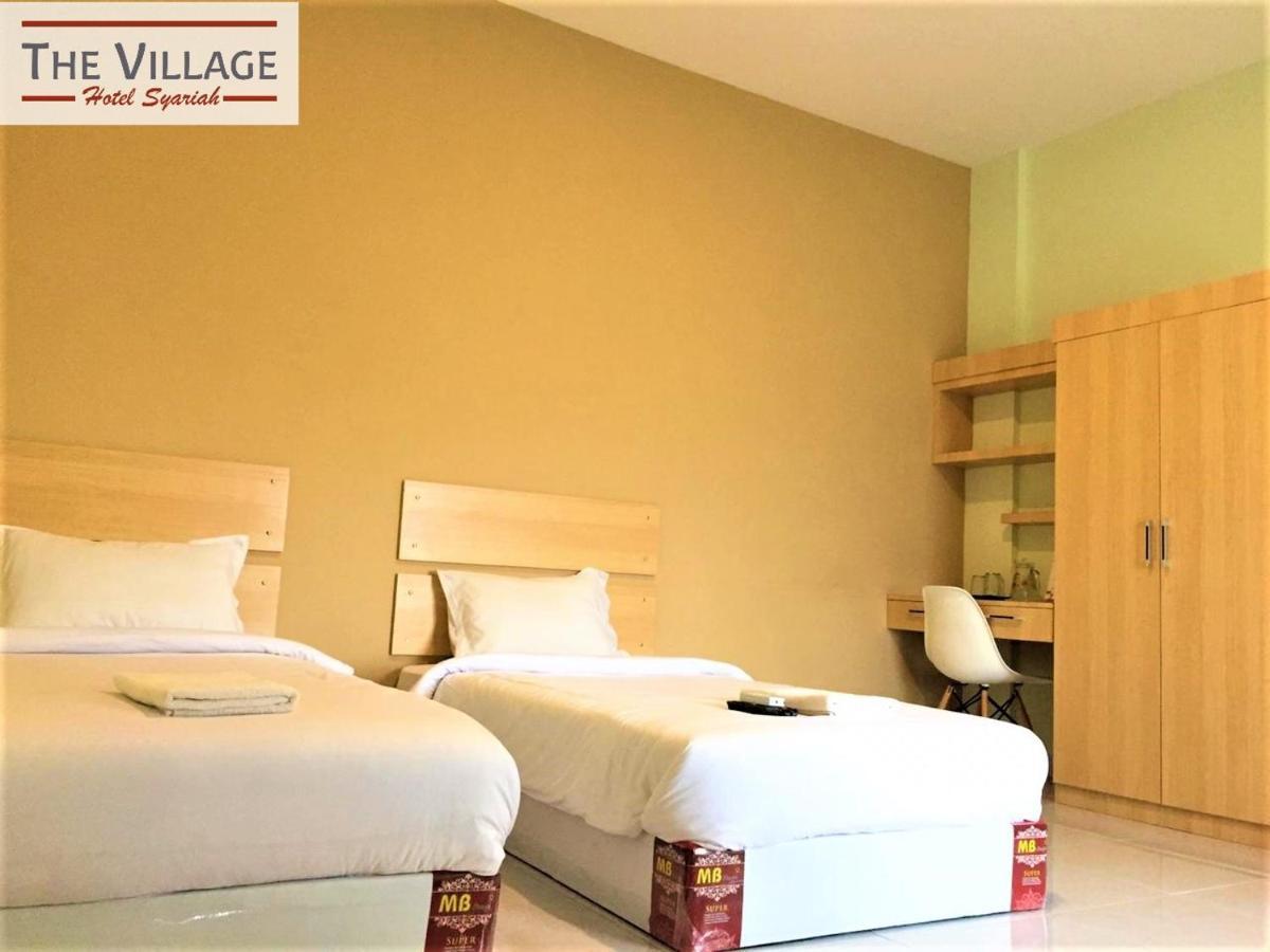 Hotel The Village Syariah Pekanbaru Exterior photo