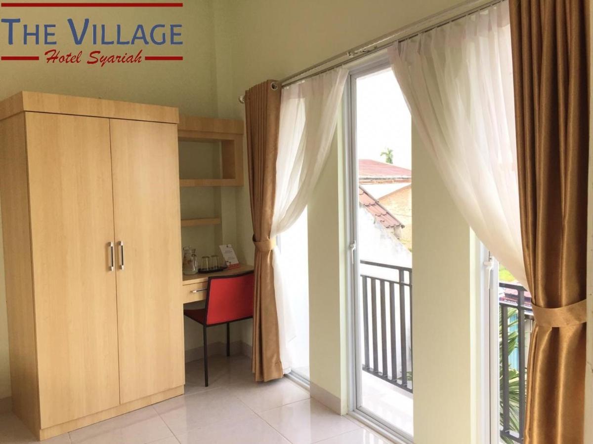 Hotel The Village Syariah Pekanbaru Exterior photo